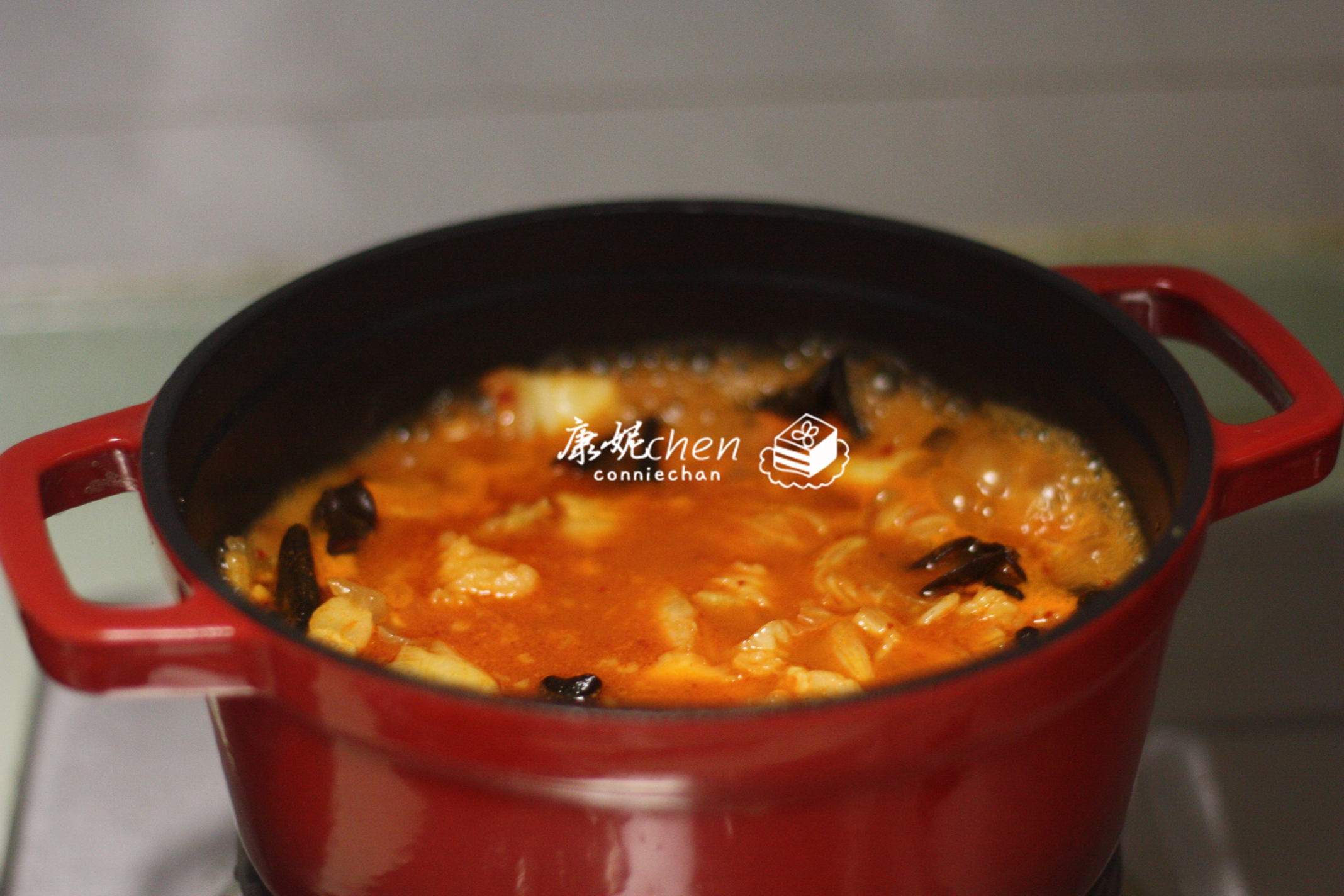 冬天吃火锅真的太棒了,冬天吃火锅又过瘾又暖和