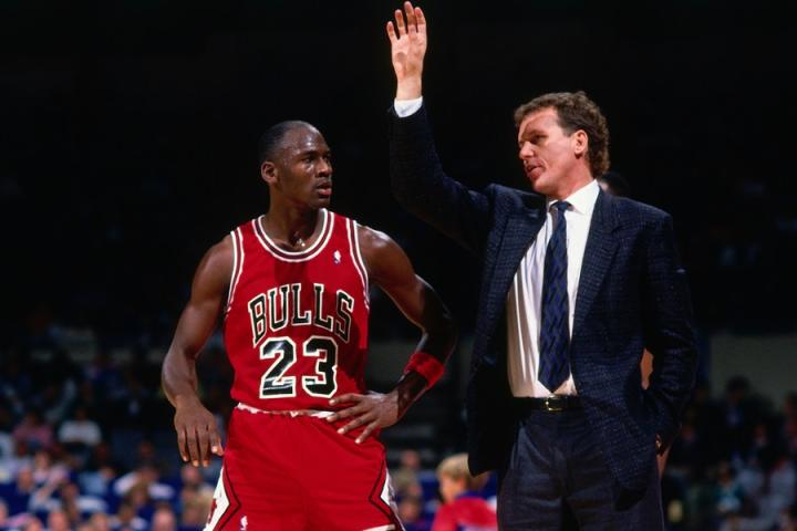 用一生来对抗傲慢与偏见，万字长文记录库里的乔丹精神