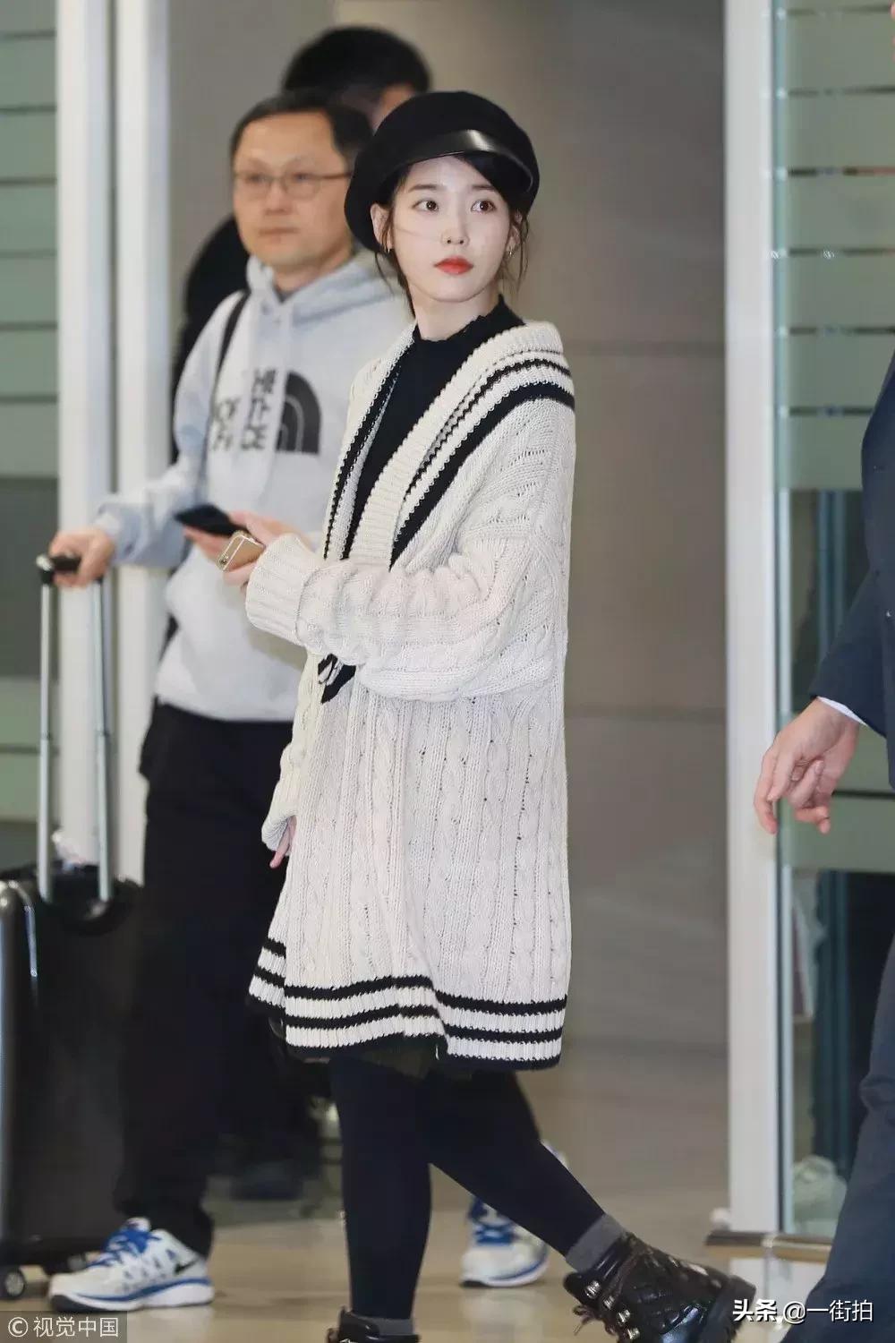 杨幂唐嫣的卫衣还可以这么穿,唐嫣最近同款衣服