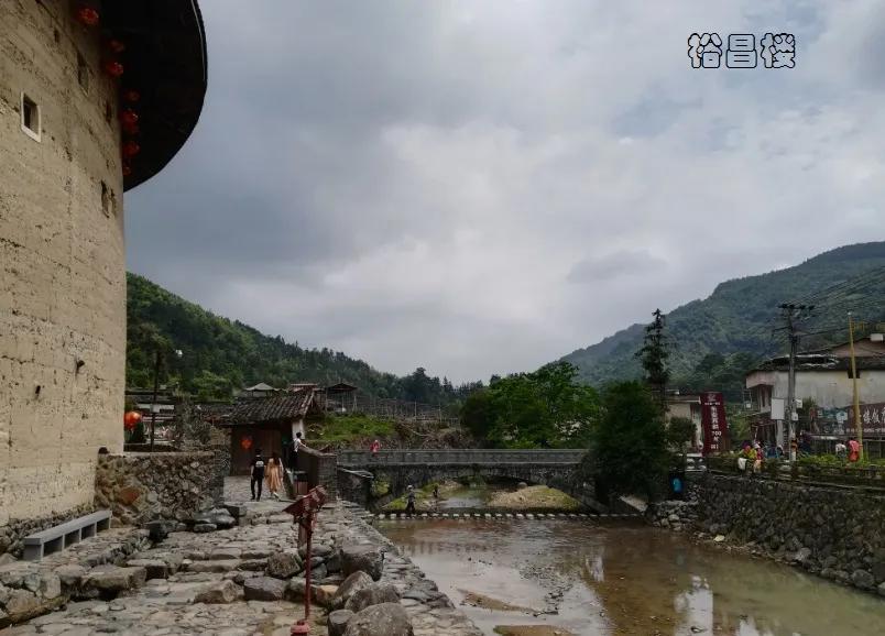 寻梦云水谣，探访福建南靖土楼，漫步厦门大学