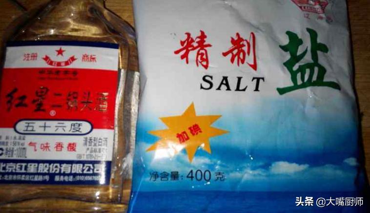 新鲜鸭蛋怎么腌咸蛋黄,腌咸蛋出油又不咸最好的方法