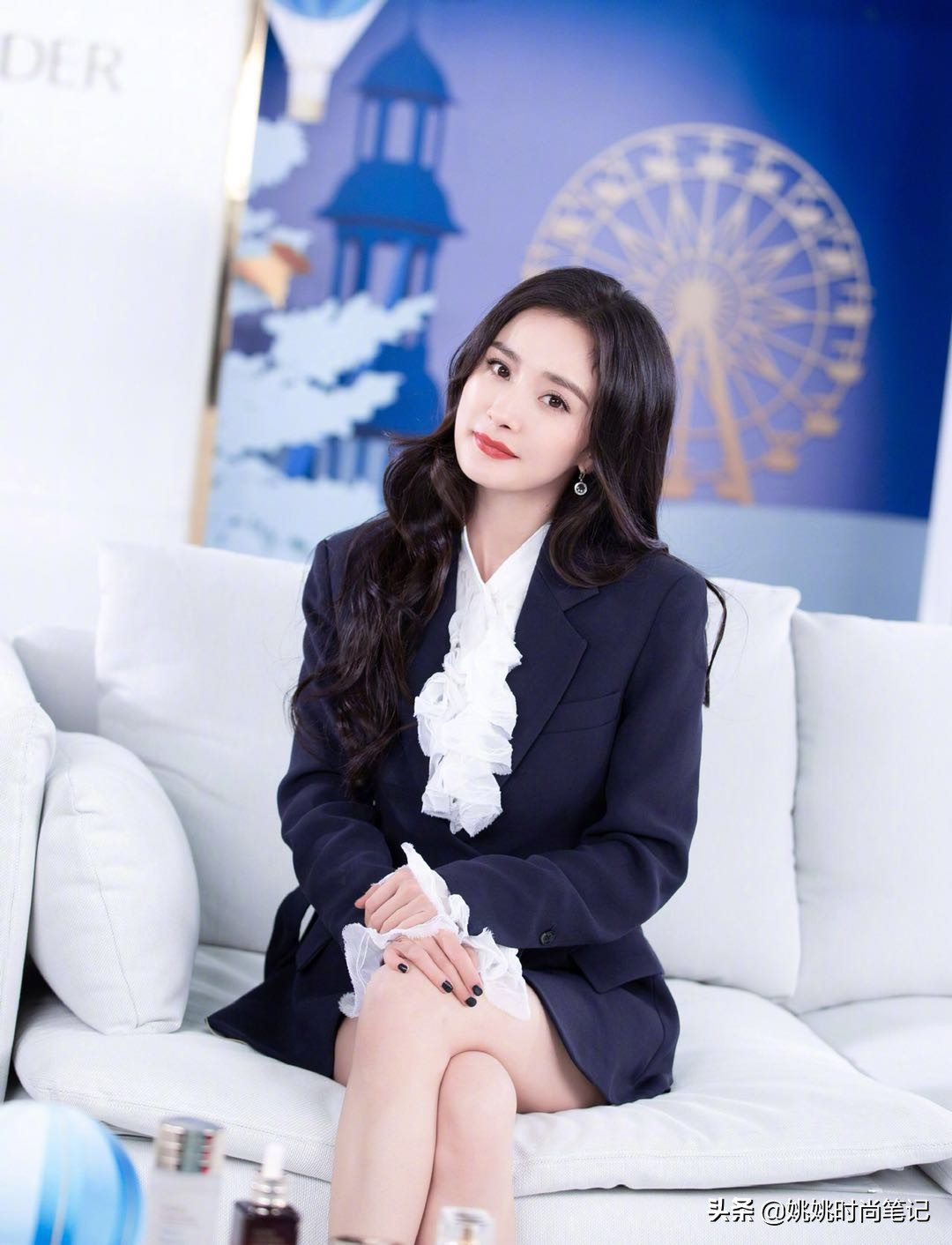 杨幂雅诗兰黛直播高定,杨幂雅诗兰黛活动造型