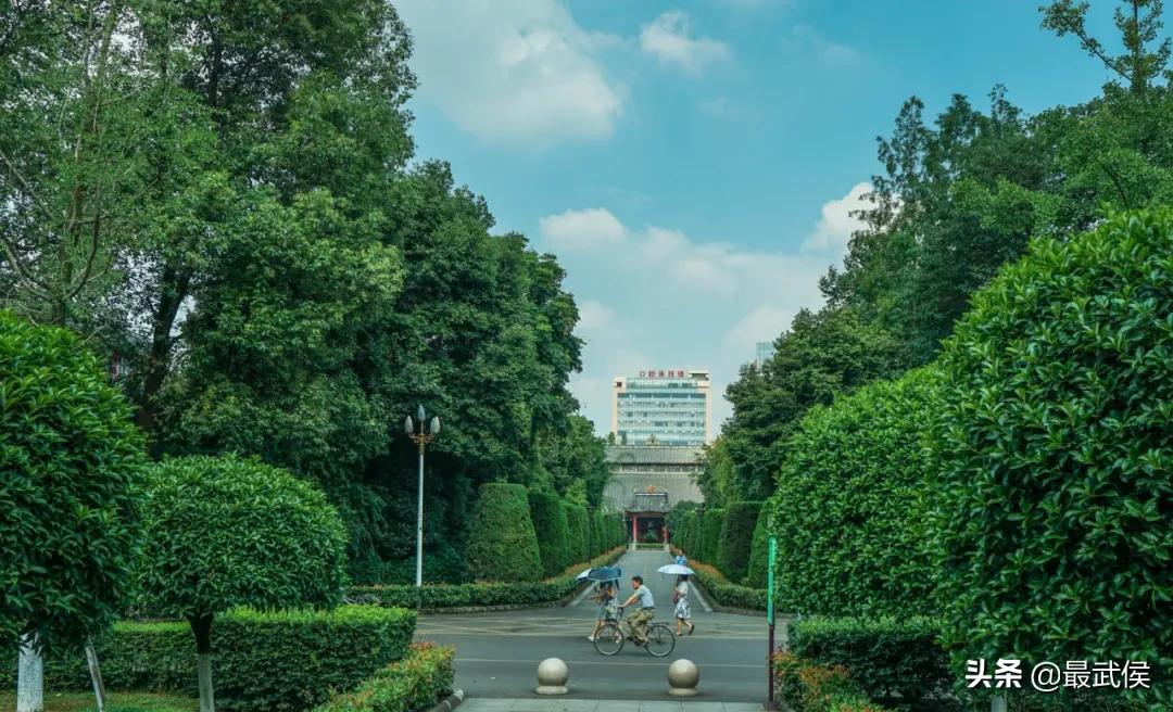 华西口腔医院牙体牙髓科,成都华西口腔医院整牙贵吗