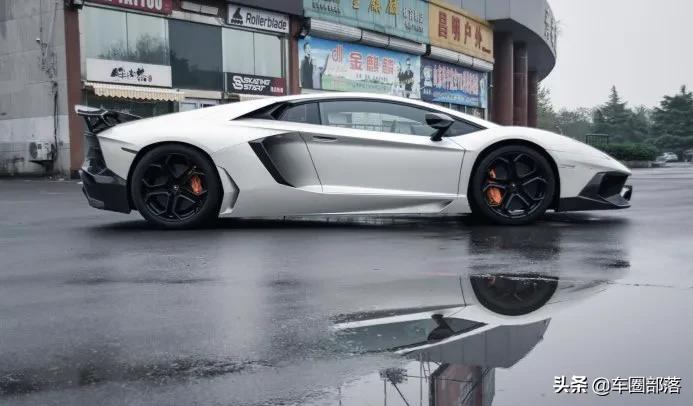 大牛aventadors和lp700有什么区别,紫色大牛aventadorsroadster