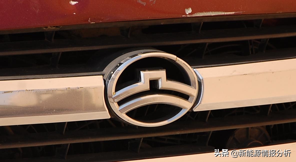 闃挎浖鏃ヨ,闃挎浖琛楀ご闅忔媿