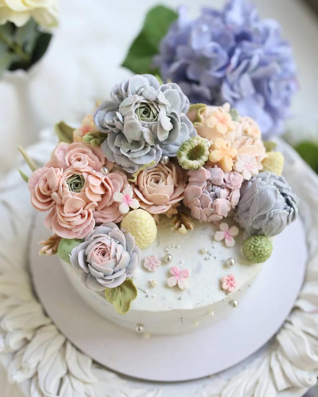 简单款式的母亲节蛋糕图片,六种不同口味母亲节蛋糕