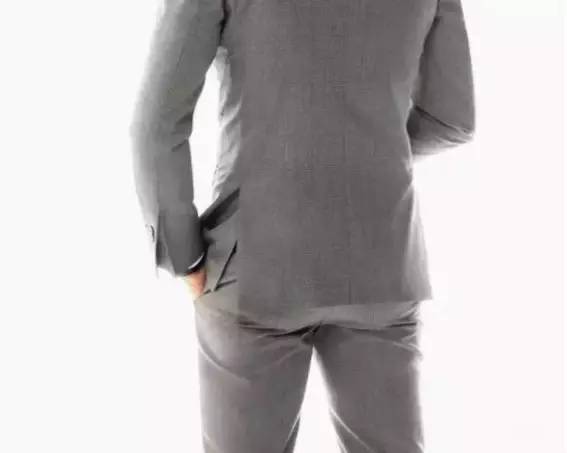 男人穿西装的正确搭配,男士穿西装有哪些搭配