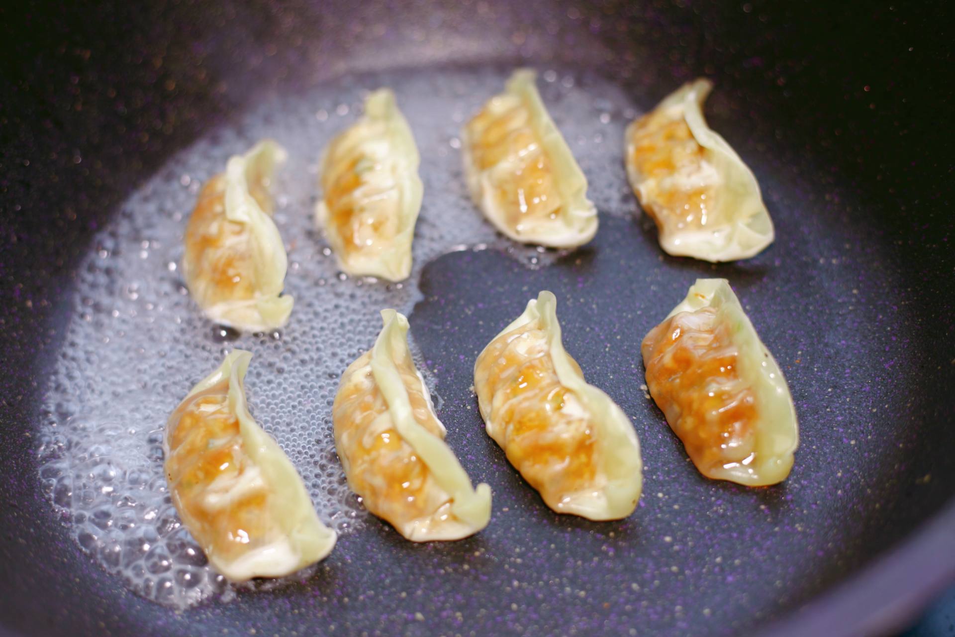 走近氪学｜粘锅退款！打死都不粘的不粘锅？