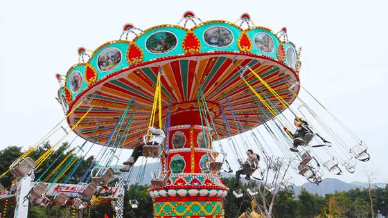 让羽毛球在空中飞舞,让羽毛球发光