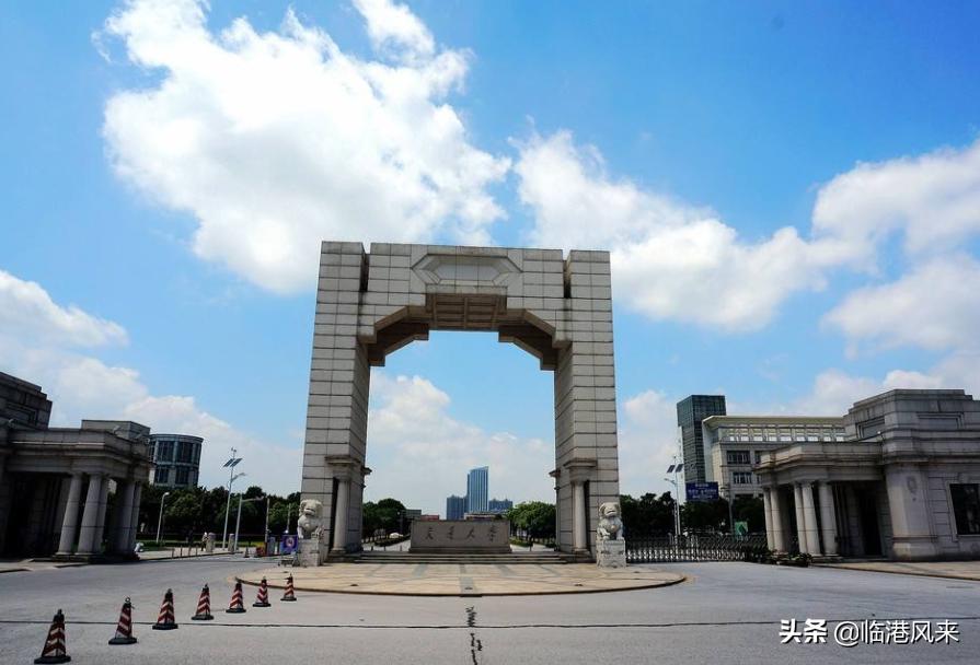 上海有值得一逛的大学吗,上海各大学最适合参观的校区