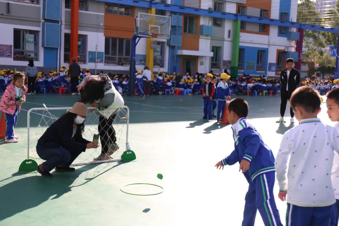 玉泉小学运动会直播回放,首师大附属玉泉学校足球