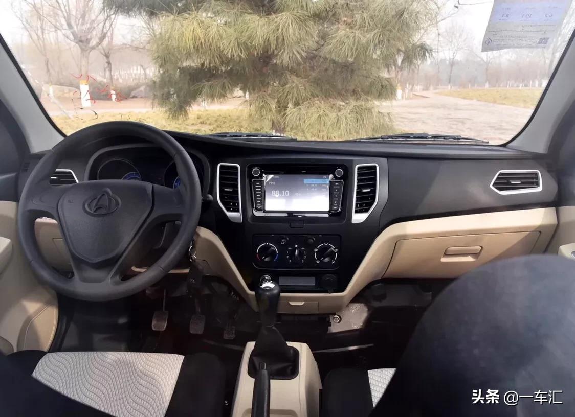 电动助力+中控大屏+倒车影像，长安新豹T3：谁说干粗活就不懂享受