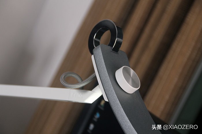 没有什么桌面几点零,折腾不止的电脑桌面好物分享