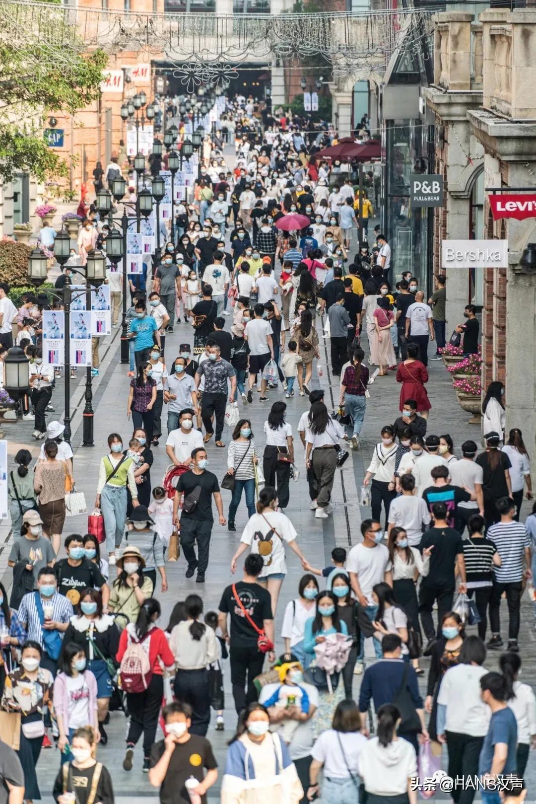 在你迷茫的时候先找一份工作,当你毕业准备找工作的时候