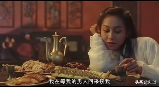 遇到喜欢的男生该不该主动加微信,相亲遇到喜欢的男生异地怎么办