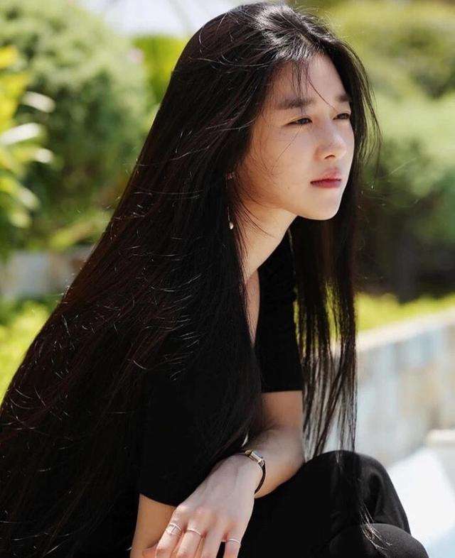 直男喜欢一个女生会有什么表现,直男有女朋友什么表现