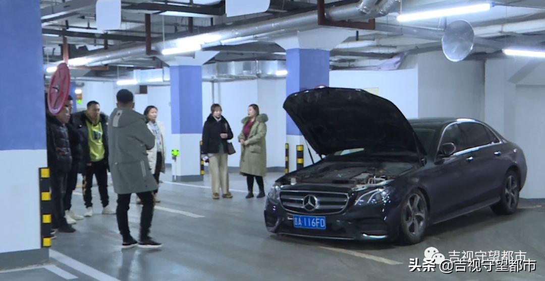 奔驰车启动后声音特别大,奔驰车启动时咯噔一声