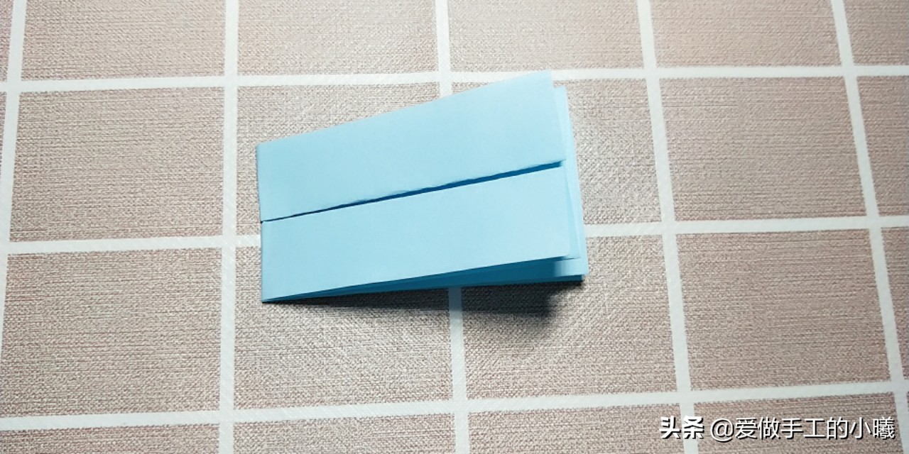 儿童折纸简单手工幼儿园蝴蝶结,蝴蝶结手工折纸超简单正方形纸