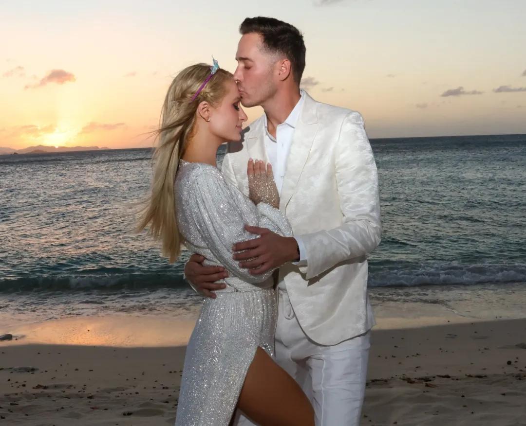 美国名媛帕丽斯希尔顿,帕丽斯希尔顿结婚照片