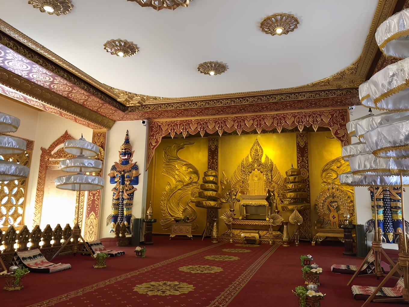 西双版纳是佛教发源地吗,西双版纳的佛教和中国佛教的相同