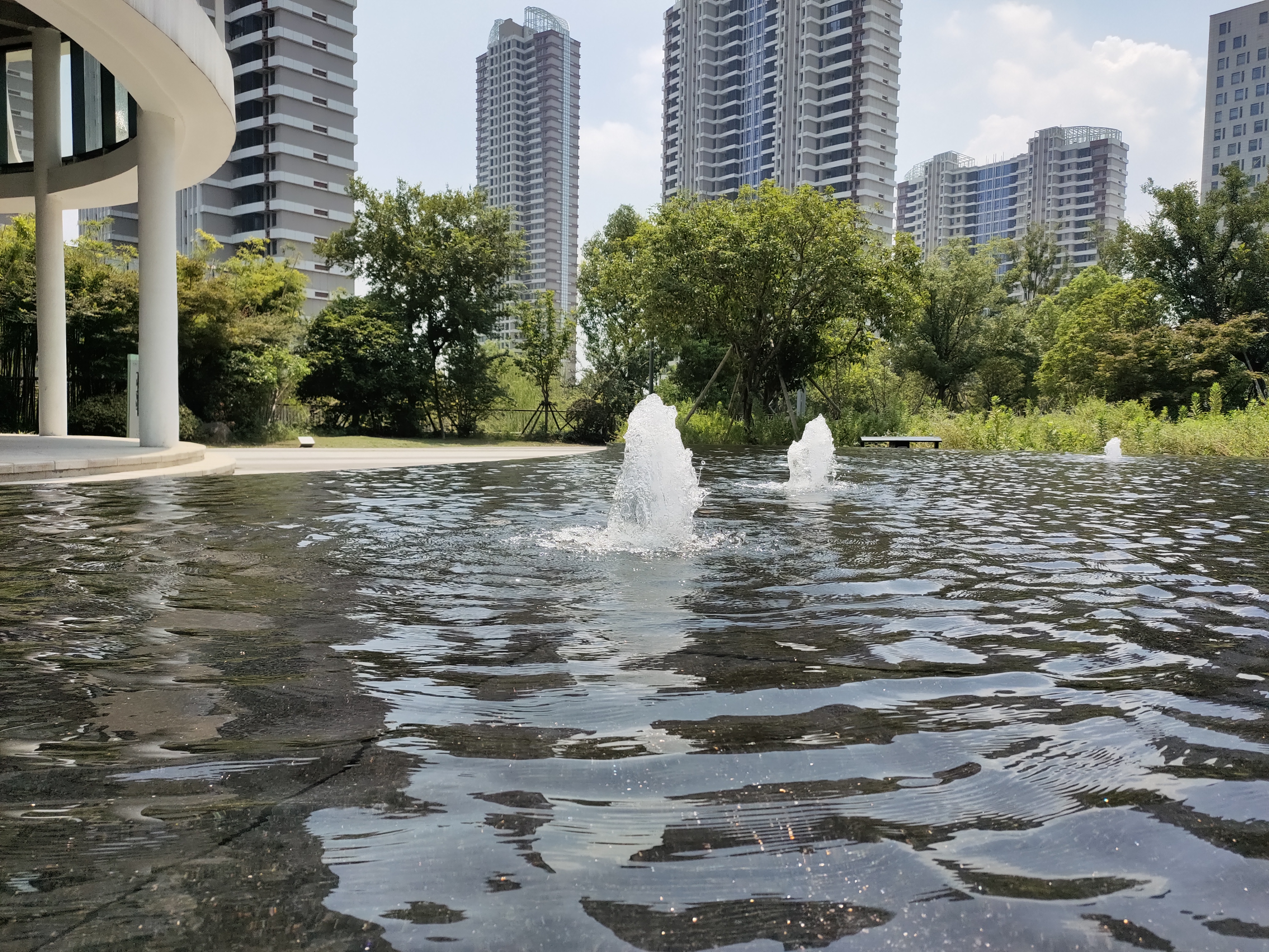 vivoz5手机值得入手吗,vivoz5现在还值得买吗