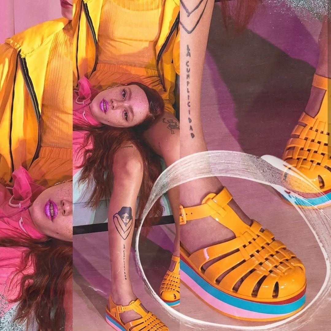 今年最火的4款凉鞋清爽又时髦,一双土到极致的凉鞋就是潮