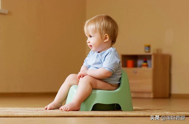 应不应该让宝宝穿开裆裤,宝宝多久就不能穿开裆裤了