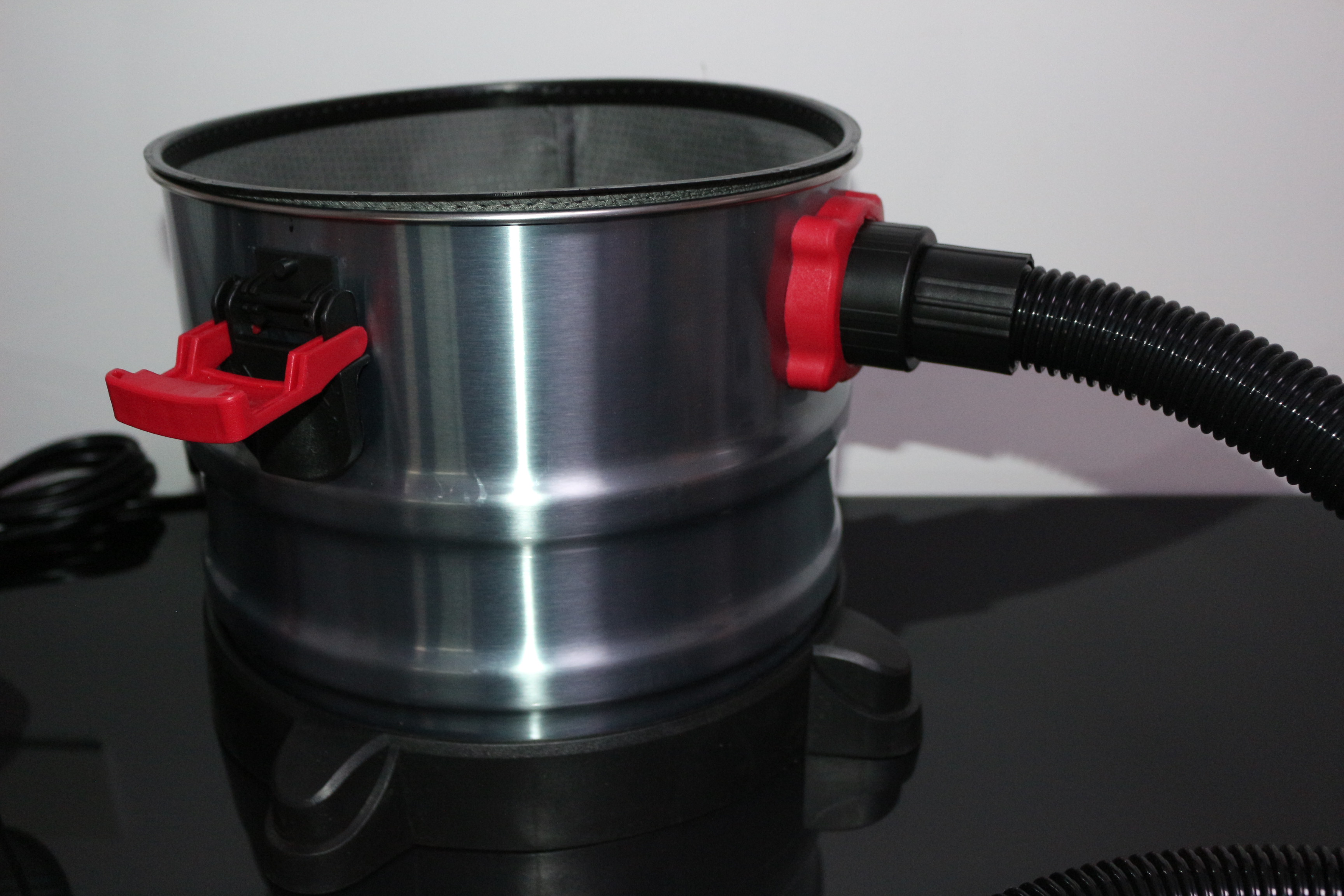 美的吸尘器性价比最高的一款,美的吸尘器家用销量第一名