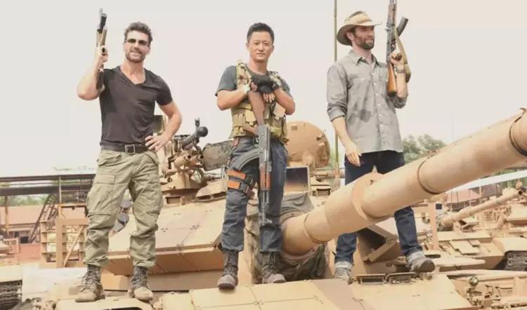 战狼2铁丝网挡导弹的冲击力,战狼2用铁丝网挡rpg