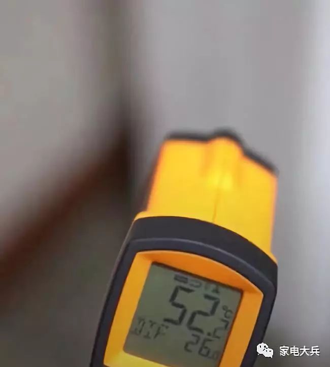 格力电热油汀取暖器拆解测评,美的油汀和先锋取暖器哪个好