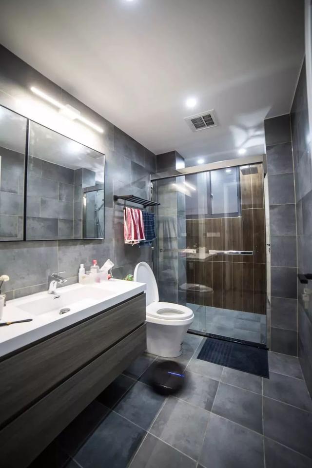 简约灰色地砖配什么沙发,简约的灰色地砖贴得真好看