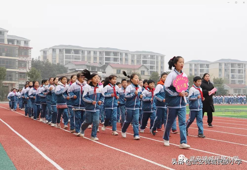 浼犳壙浣撹偛绮剧浜夊仛鏃朵唬鏂颁汉,浼犳壙濂ヨ繍绮剧浜夊仛鏃朵唬鏂颁汉
