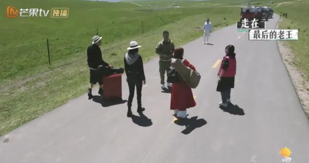 带娃离婚的影后，19年无爱婚姻的歌手，“致郁”的婚姻太可怕……