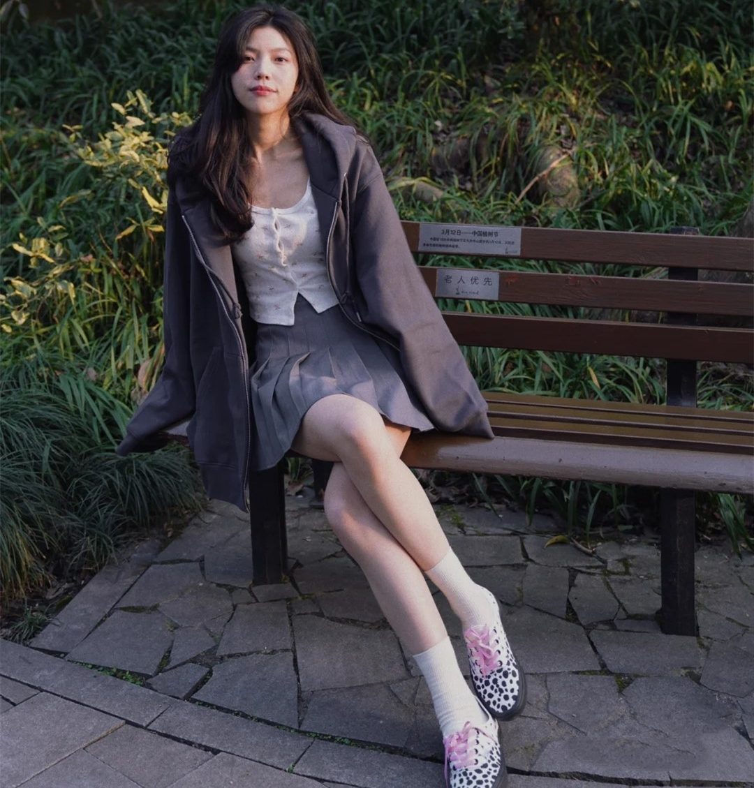 跟着时尚博主学穿搭,跟着博主打卡