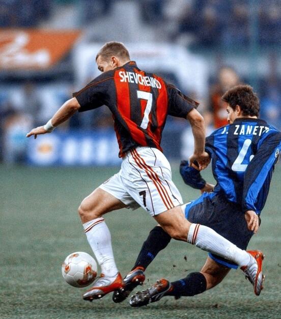 米兰德比暖心,米兰德比激动人心