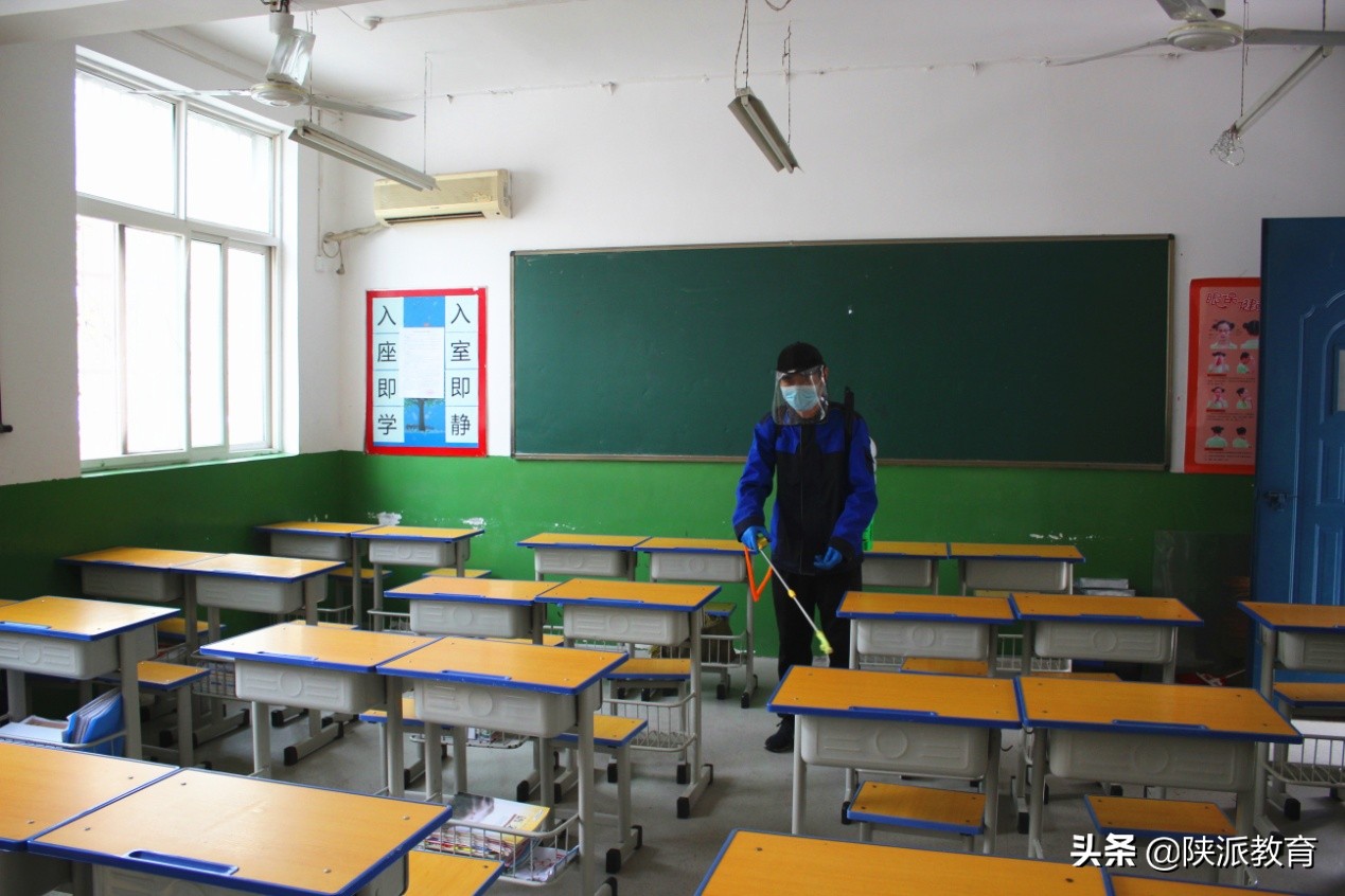 复学防疫演练小学,初三开学复课演练报道