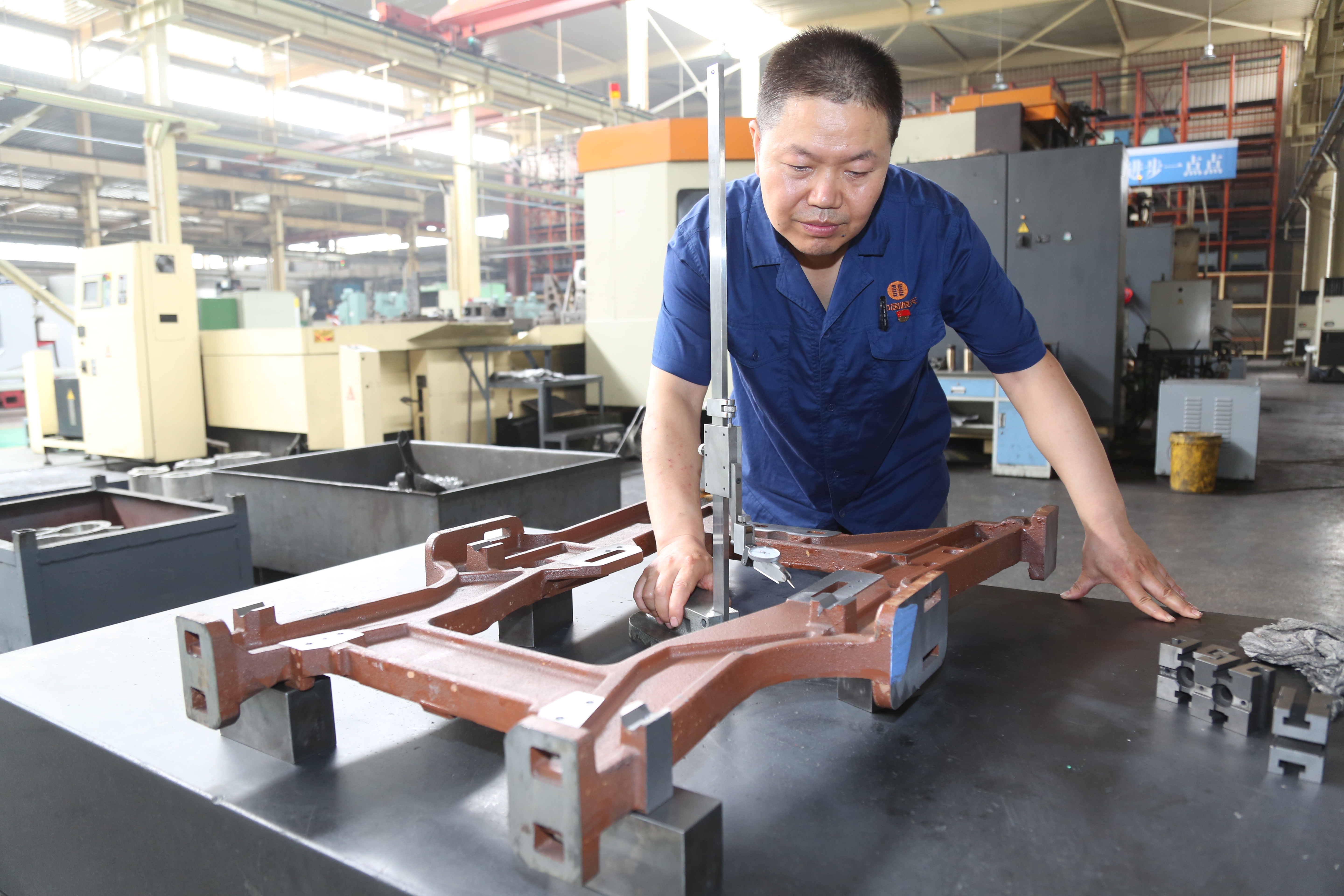 张雨彪：小小齿轮心拳拳匠人情