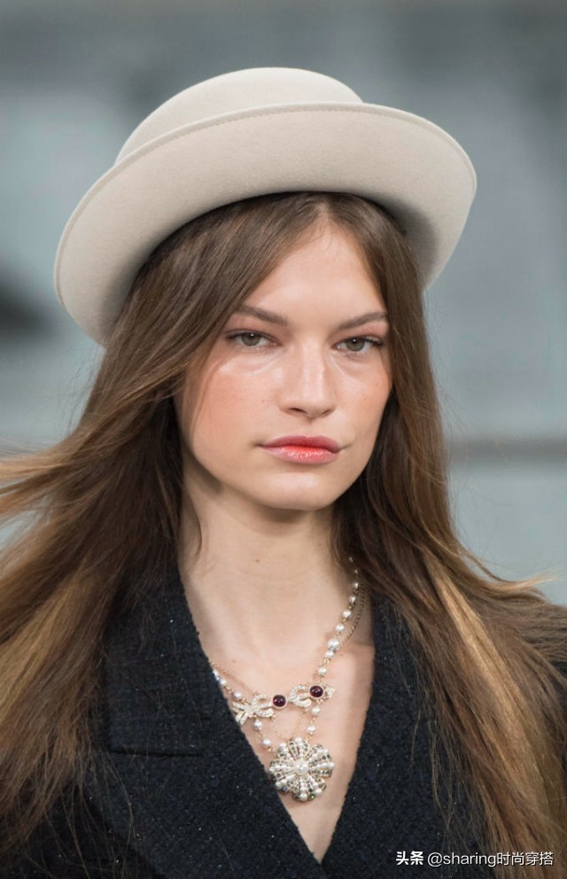 2020香奈儿秋冬发布会,chanel香奈儿早春走秀新款