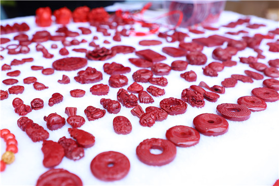 新春到朱砂“有礼”更倾心