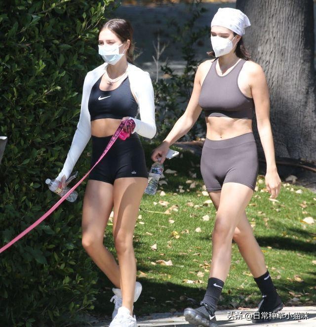 哈姆林秀肌肉,哈姆林姐妹