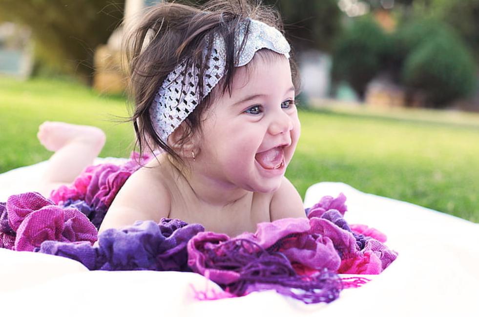 宝宝不用穿很合身的衣服,宝宝里面要不要穿背心