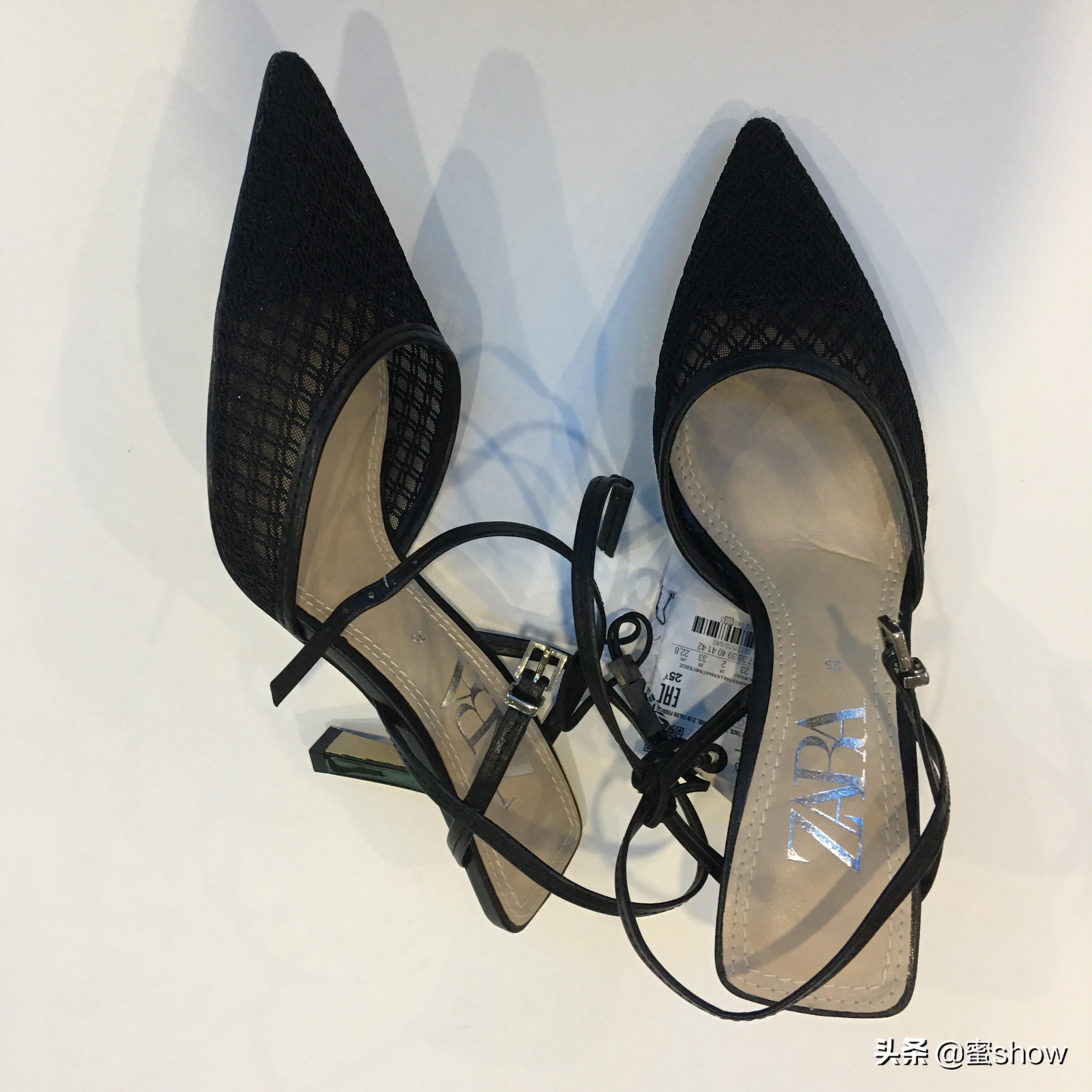 如何挑选高跟鞋才不挤脚,什么牌子的高跟鞋穿着舒服不磨脚