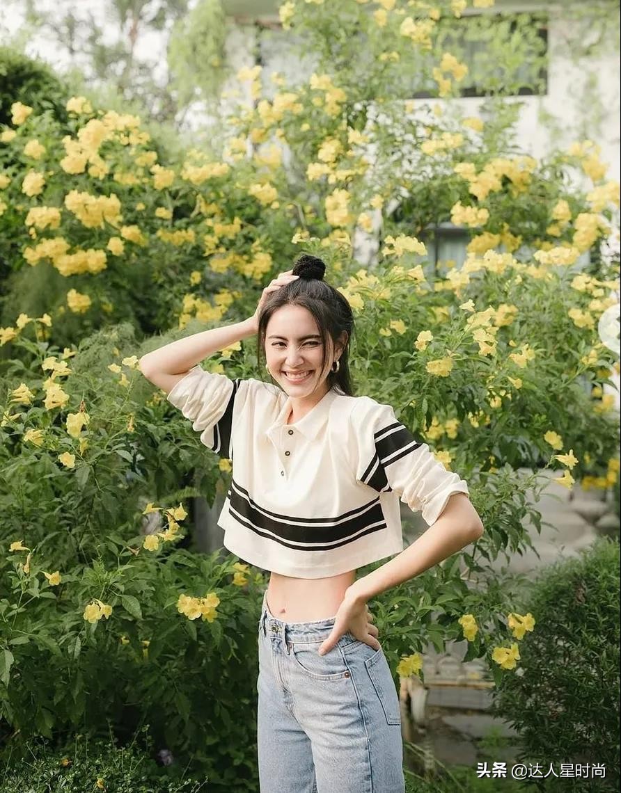 别再穿卫衣了今春这么穿才时髦,杨幂赵露思同款袄