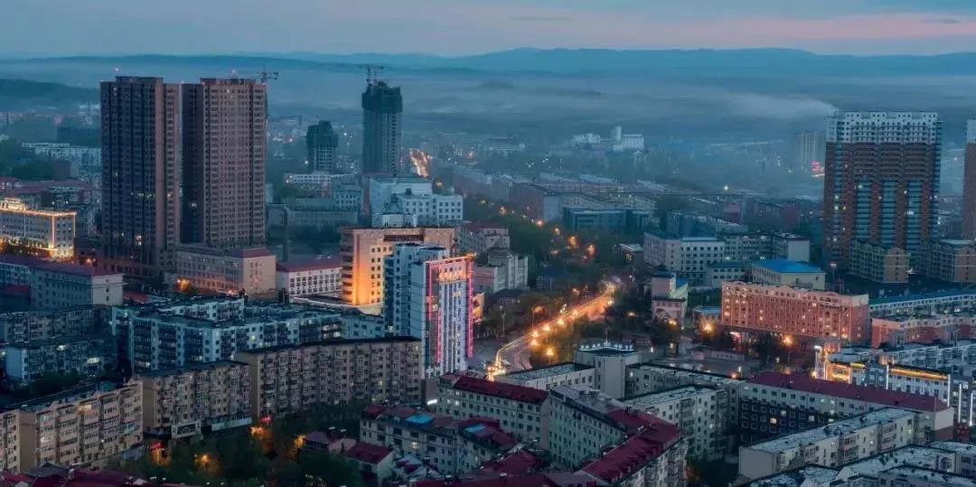 鹤岗与鹤壁谁更值得买,什么时候房价才能像鹤岗一样便宜