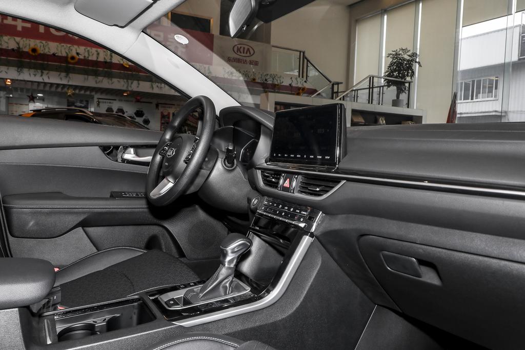 连云港锦泰起亚4s店,连云港市起亚k3豪华版