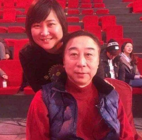 贾玲为什么胖40斤,41岁的贾玲宣布成功减重100斤