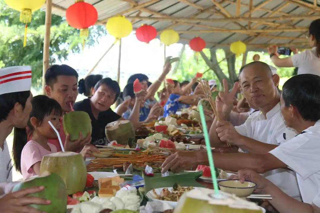 婊ㄦ捣浼戦棽浣撹偛娲诲姩鍒涙剰浜偣,涔愪韩涓囧畞浼樻儬娲诲姩