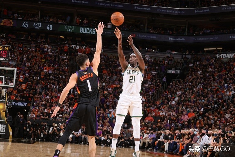 太阳g3布克给保罗视频,太阳赛后布克谈保罗