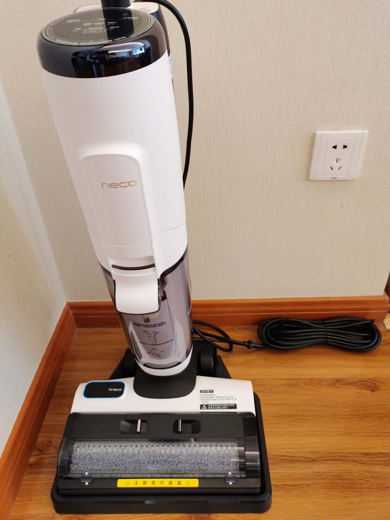 洗地机吸拖一体全自动推荐,家用吸拖智能一体洗地机哪种好用