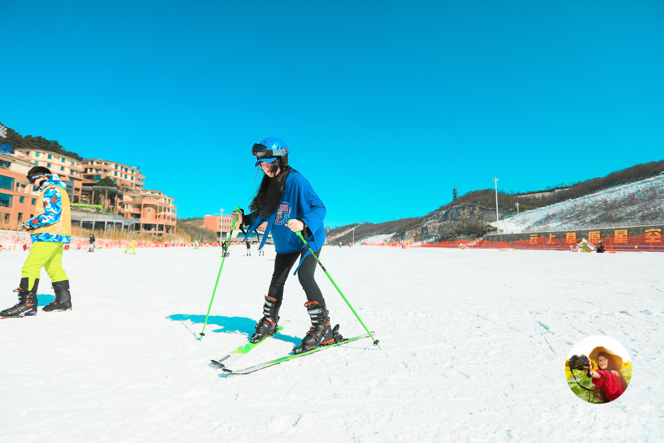 安吉云上草原滑雪场里的酒店,安吉云上草原滑雪场高级雪道索道